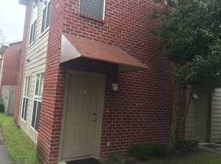 5165 Etta St #8-F, Baton Rouge, LA 70820