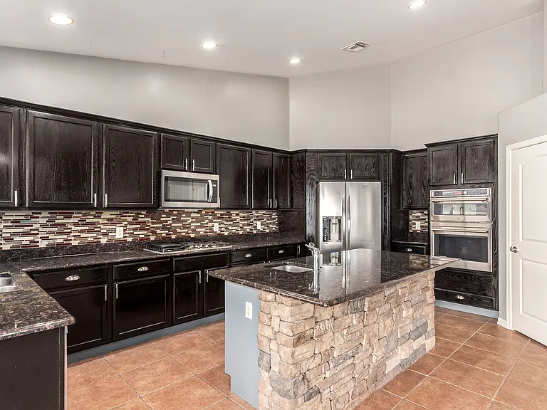10335 N Tall Cotton Dr — Photo 10