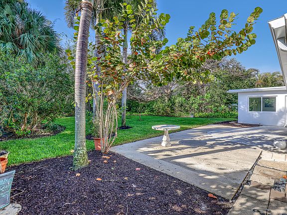 5th image of 532 Gulf Road