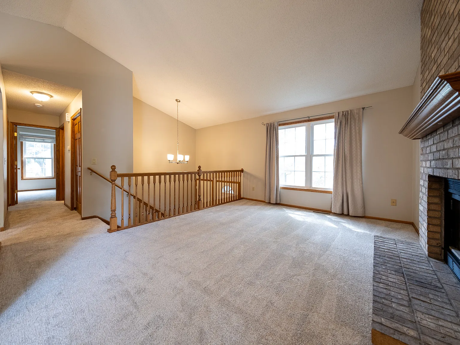 Williams Lane, Eden Prairie (7359) RS MG1 - 1 — Photo 3