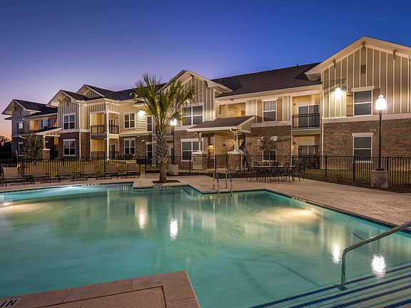 3rd image of 13905 Oak Mdws APT 2203
