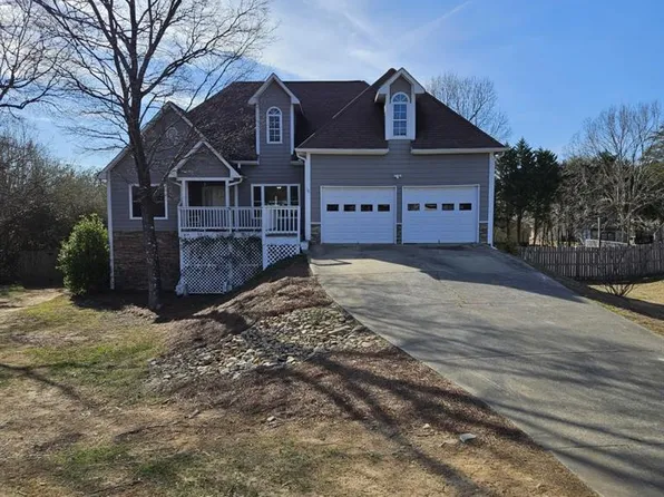 56 Indian Hills Dr, Rydal, GA 30171