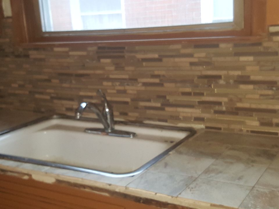 2nd image of 20229 Plainview Ave