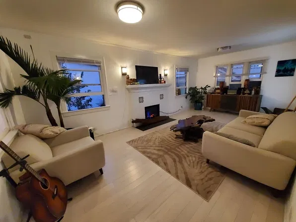 751 W 31st St, San Pedro, CA 90731
