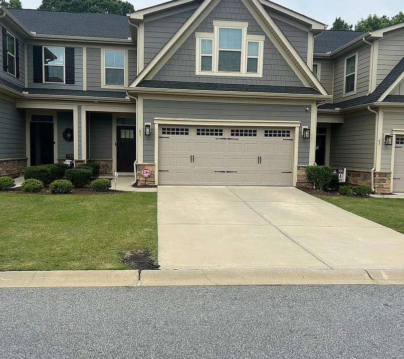 61 Moss Hollow Way