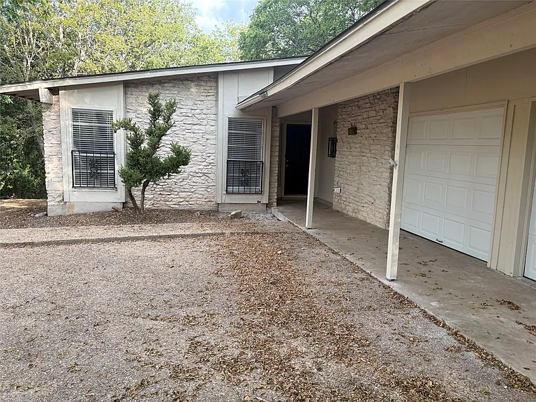 11913 Rennalee Loop — Photo 3