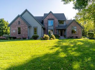 W134N6632 Lilly Creek Dr, Menomonee Falls, WI