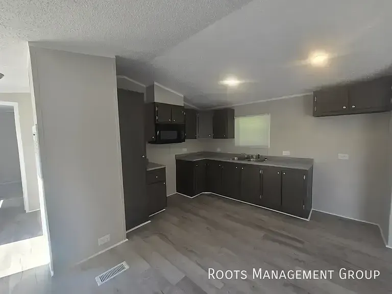1237 Knotty Elm Loop #125 — Photo 6