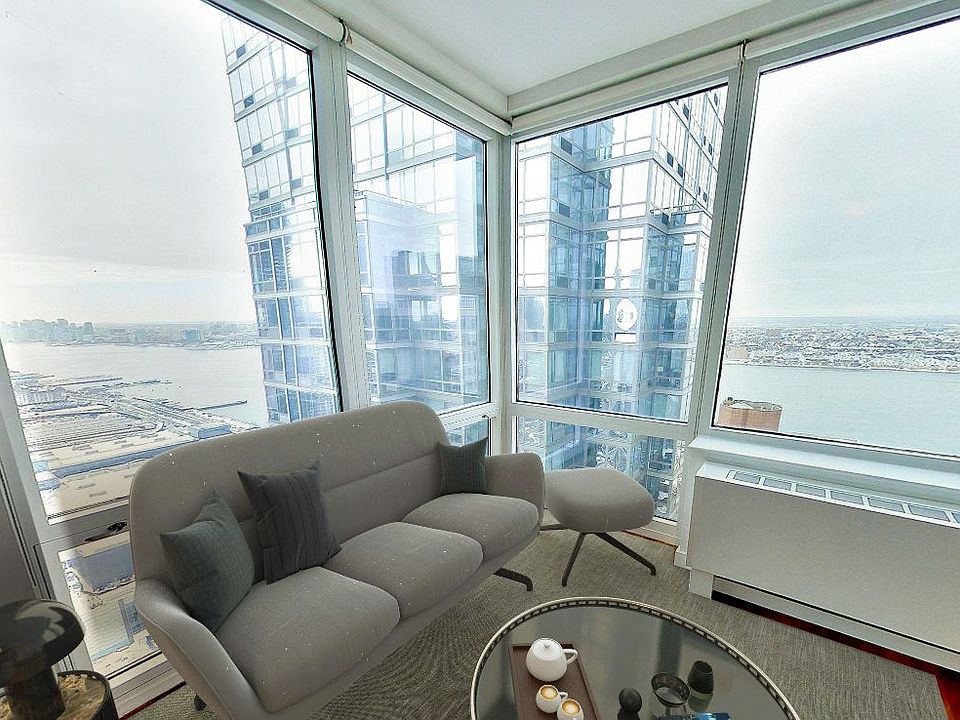1st image of 610 W 42nd St APT N49h