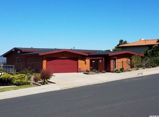 628 University Dr, Lompoc, CA 93436