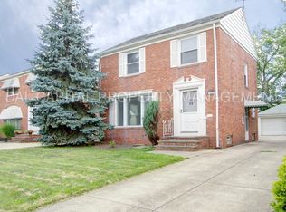 21431 Tracy Ave, Euclid, OH 44123