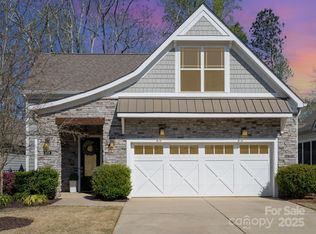 3016 Laney Pond Rd, Matthews, NC 28104