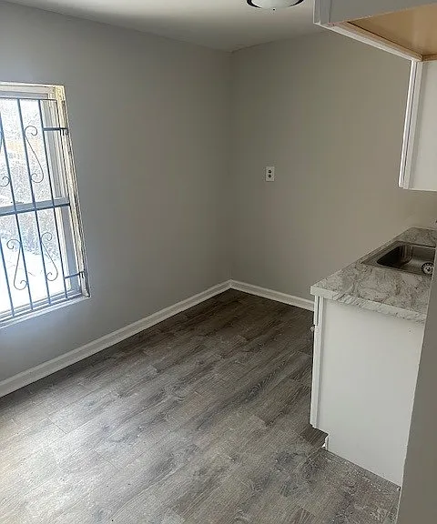 868 E Locust Ave #1 — Photo 10