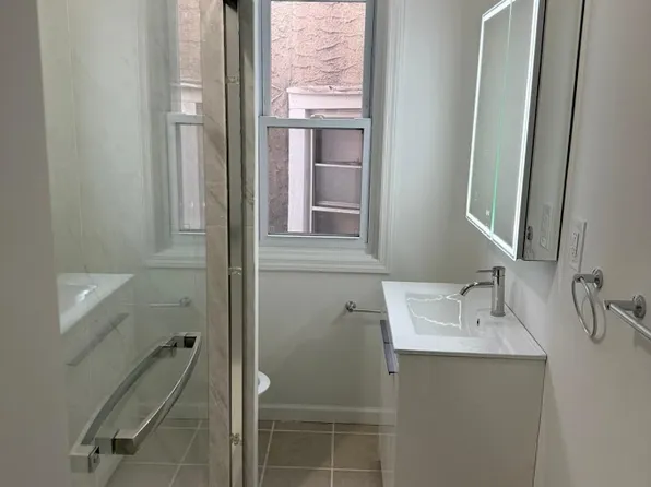 (undisclosed Address), Oceanside, NY 11572