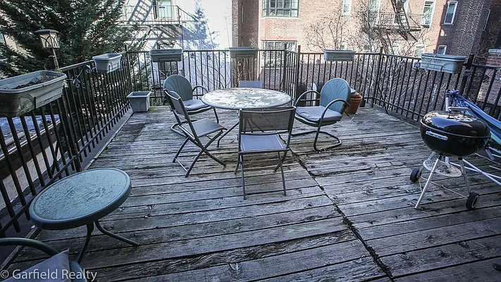 Rented by Garfield Realty  | media 22