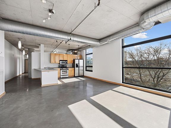 4th image of 720 N 4th St Unit 301