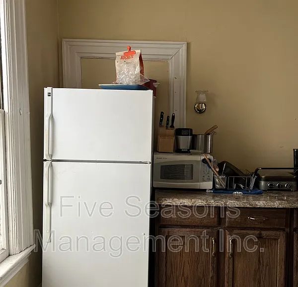 19 Grant St #2 — Photo 12