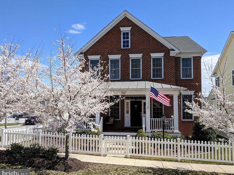 1st image of 25237 Easterwood Ln