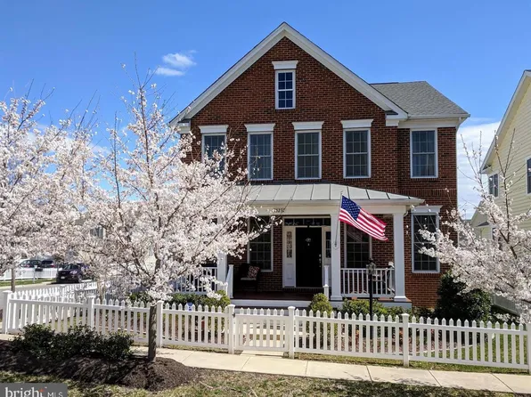 25237 Easterwood Ln, Chantilly, VA 20152