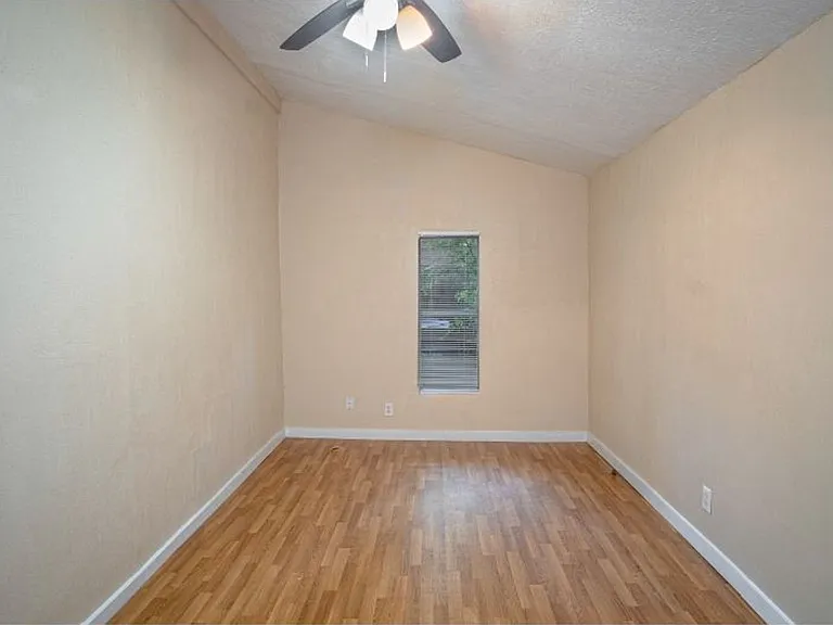 1435 Gibbs — Photo 15