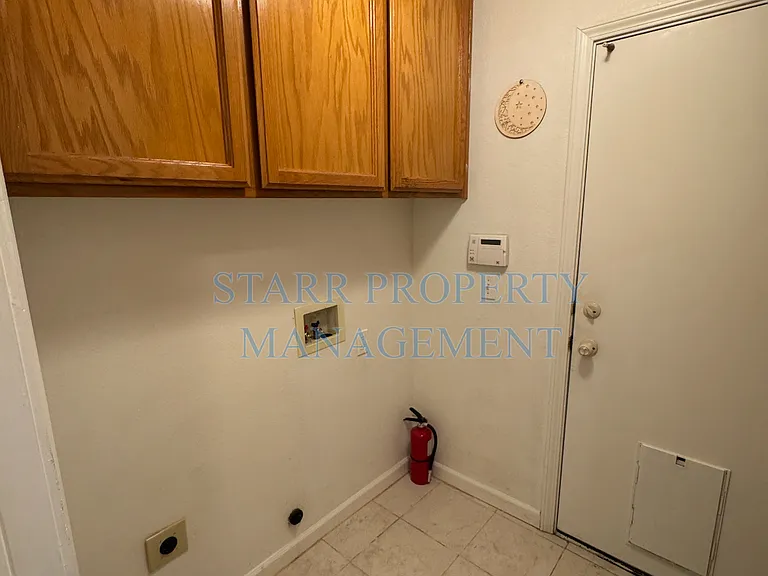 10086 River Falls Cir — Photo 13