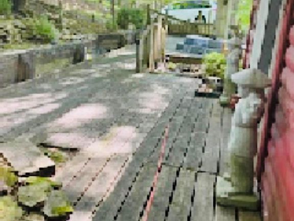 4th image of 454 Natchez Ln