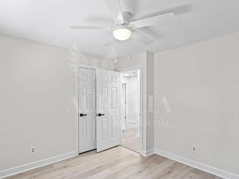 623 Elmwood Ct — Photo 20