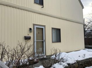 2 Kings Ct APT A, Mohegan Lake, NY 10547