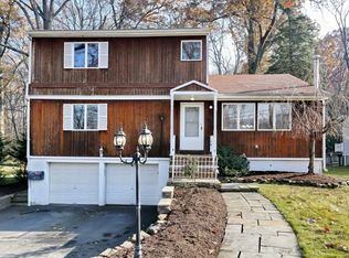 317 Bowden Rd, Cedar Grove, NJ 07009