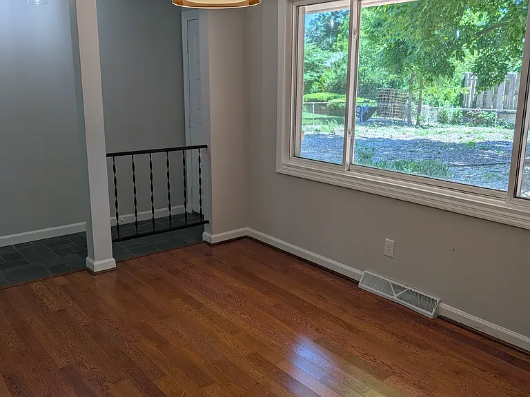 1716 Georgetown Dr — Photo 4