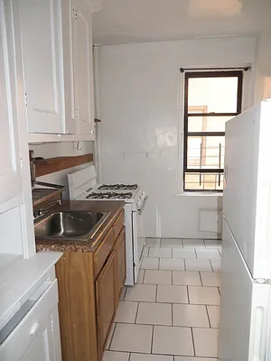 Rented by Bohemia Realty Group | media 12