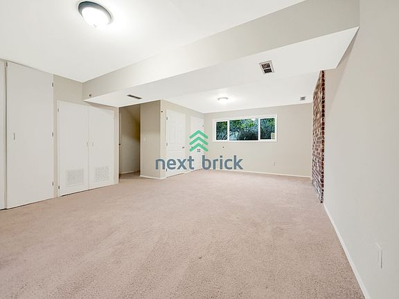5th image of 15320 NE 62nd Ct