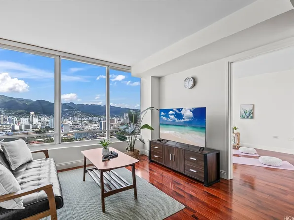 1009 Kapiolani Blvd APT 3701, Honolulu, HI 96814