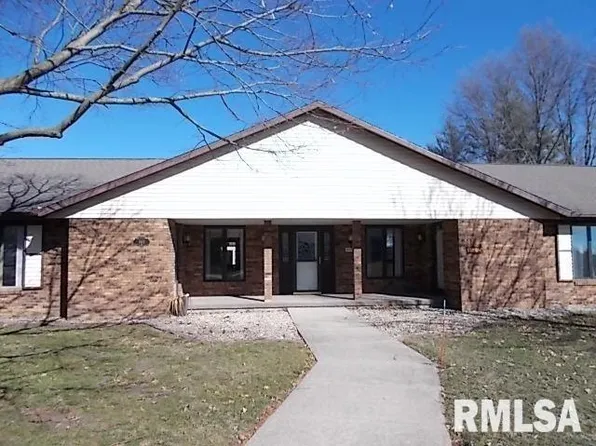 1613 S Madison St, Macomb, IL 61455