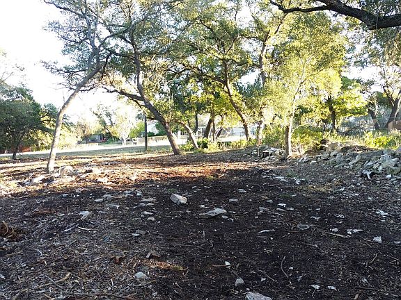 2nd image of 1405 Canyon Bend LOT 992