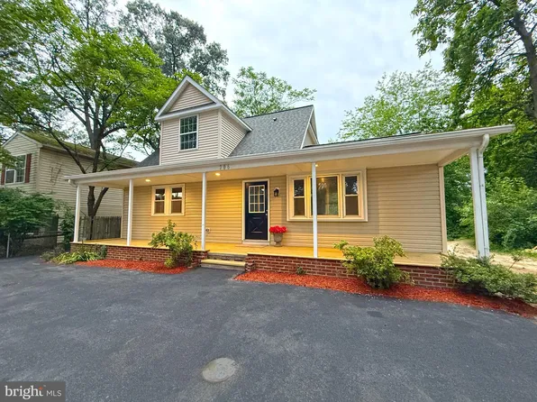 706 203rd St, Pasadena, MD 21122