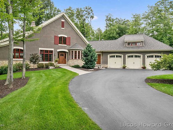 2nd image of 5899 Whitworth Ct SE