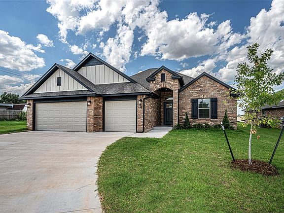 3rd image of 701 Black Mesa Ct