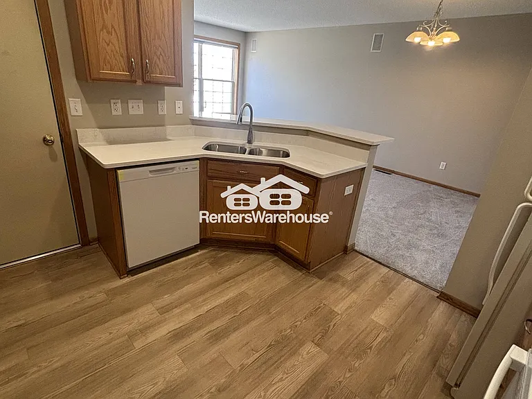 1905 Wildflower Ct — Photo 2