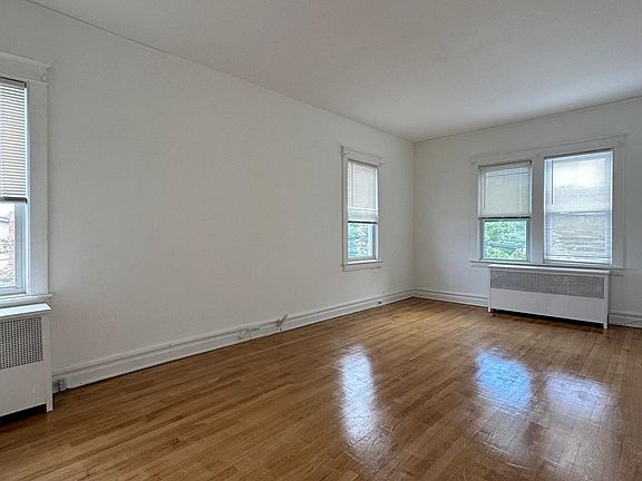 3rd image of 471 Kimball Ave #2B