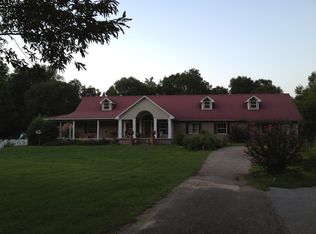 1822 Mill Creek Rd, Laurel, MS 39443