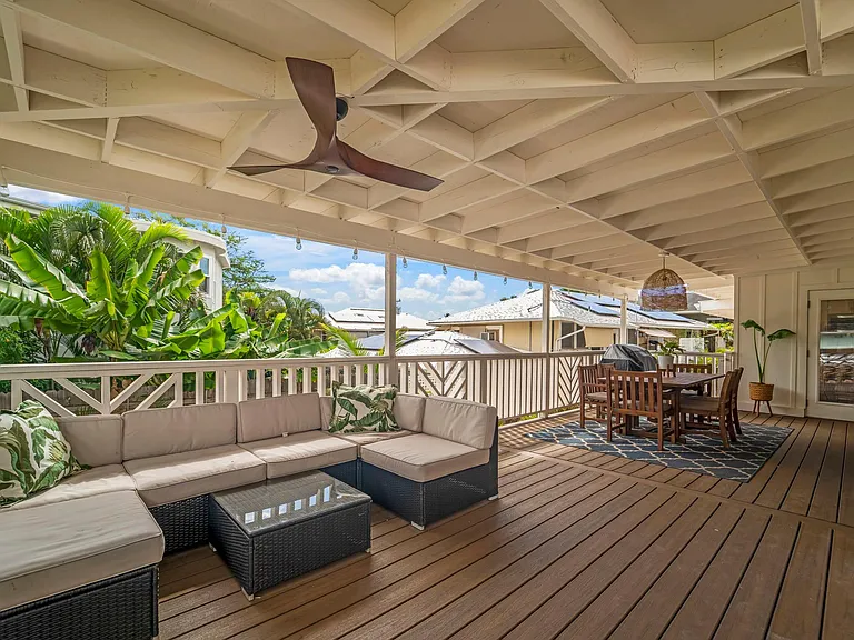215 Kaelepulu Dr — Photo 4