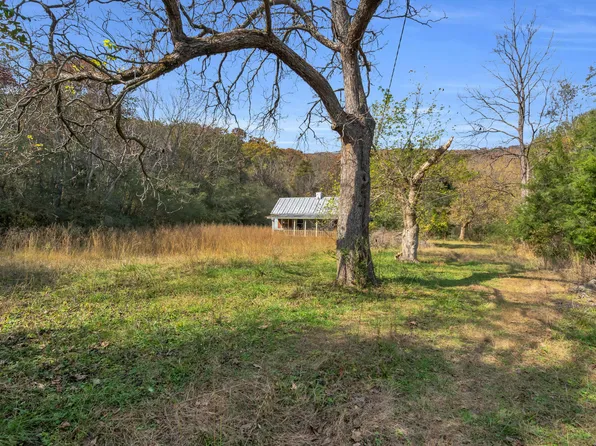 733 Ray Ln, Hixson, TN 37343