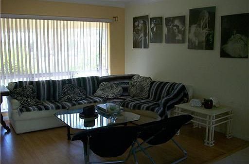 4th image of 831 SE 7th Ave