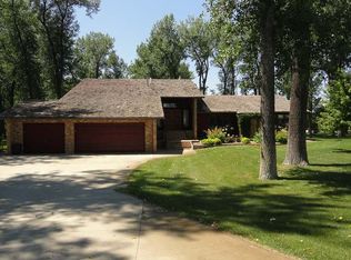 2000 Harbor Dr, Bismarck, ND 58504