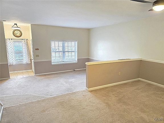 3rd image of 704 Briarwood Dr