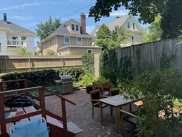 10 Adelphi Ave #2 — Photo 11