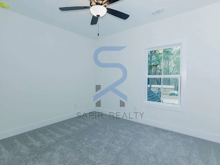 3374 Lee Dr — Photo 11