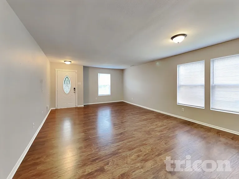 3321 Hapsburg Way — Photo 3