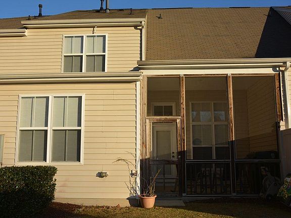 2nd image of 1066 Kingston Grove Dr